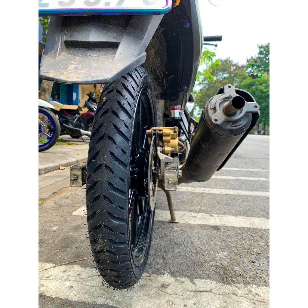 Các cặp vỏ lốp xe Michelin Pilot Street 2 cho xe số và tay ga size 17inch và 14inch, vỏ ko ruột - giá 1 cặp