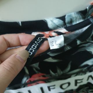 Pass váy hoa suông H&m auth