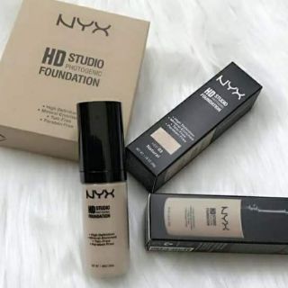 Combo kem nền và phấn Nyx Mỹ