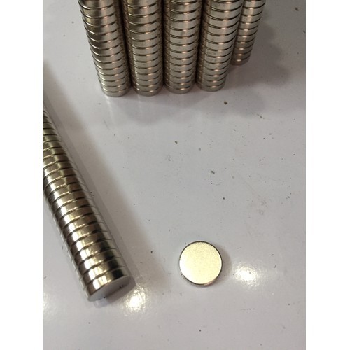 Nam châm viên trắng 12x3 mm , nam châm đất hiếm lực từ mạnh