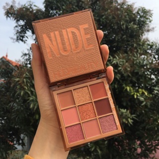 Có sẵn - Bảng phấn mắt Huda Beauty Nude Medium, Light mini