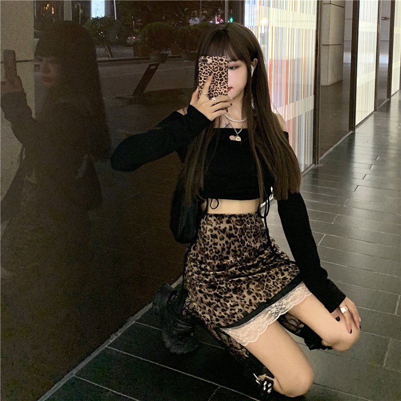Bộ Áo Croptop + Chân Váy Hoạ Tiết Da Báo Phong Cách Hàn Quốc | BigBuy360 - bigbuy360.vn