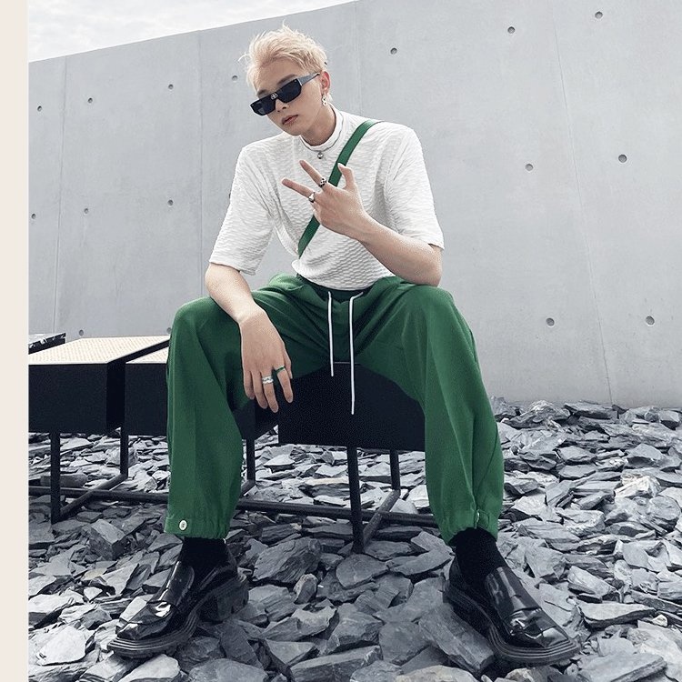 Áo thun tay lỡ cổ cao Squares Pattern Royalty