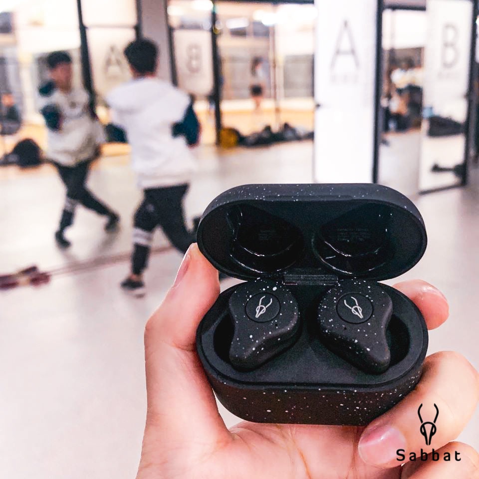 Tai nghe bluetooth Sabbat X12 ultra phiên bản Snow white