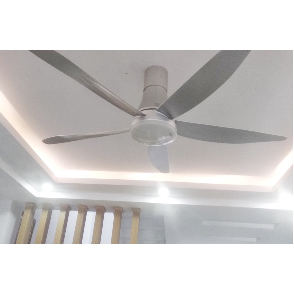 QUẠT TRẦN PANASONIC 5 cánh F- 60UFN có đèn (220V)