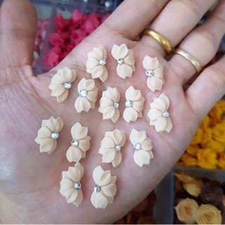 Mẫu hoa M2