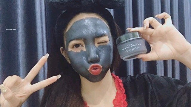 Sale 40% Mặt nạ bùn khoáng ngọc trai Laikou Black Pearl Whitening