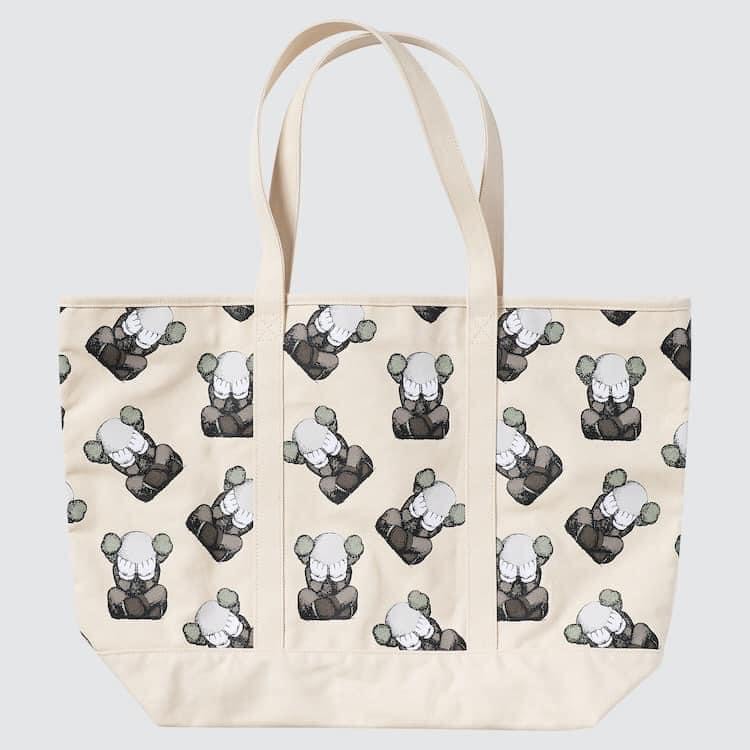 Túi Bag Kaws x Uniqlo 2021