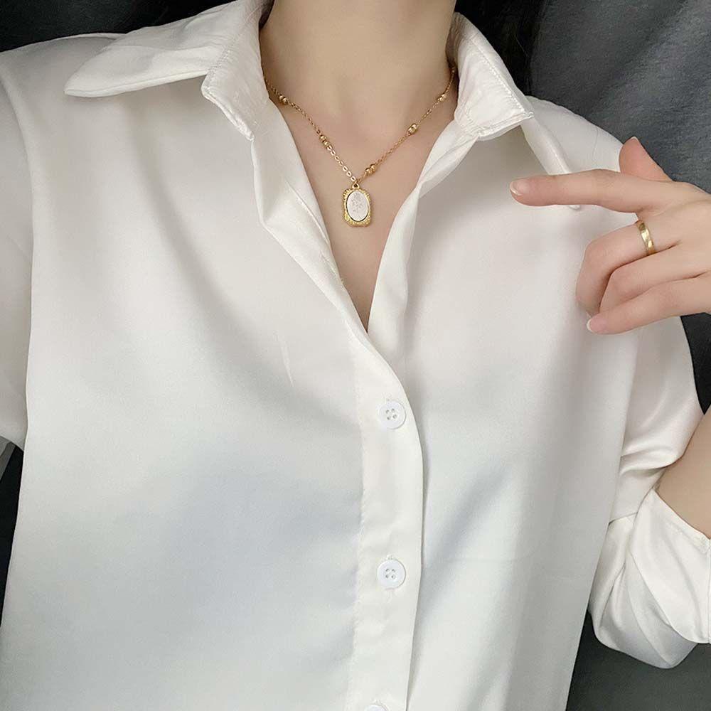 Vòng cổ Bằng Thép Titan Mặt Hình Hoa Phong Cách Hàn Quốc Sang Trọng Cho Nữ