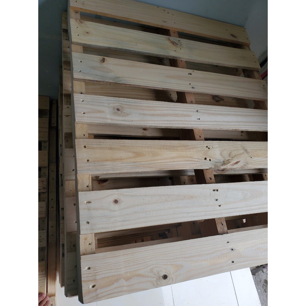 Giường pallet 1m4x2m 4 tấm có tặng pát sắt nối - Homevuive