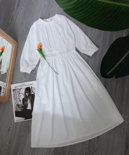Đầm trắng cati