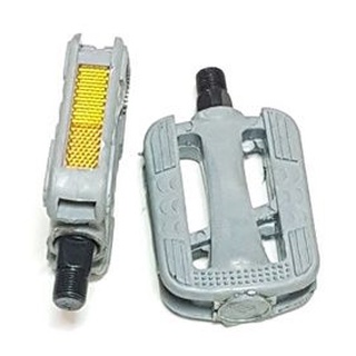 Bàn đạp nhựa ,nhôm xe đạp 680 x  2 cái...