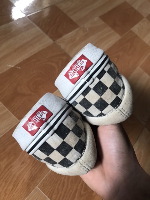 Giày Vans slip on checkerboard. Size 38.5. Cond 9