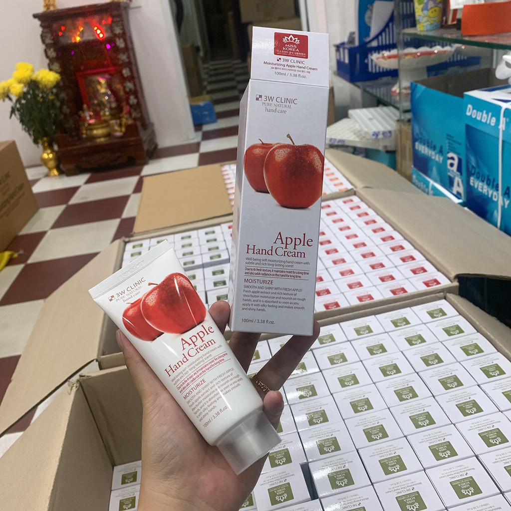 Kem Dưỡng Da Tay Hương Táo 3W Clinic Apple Hand Cream 100ml
