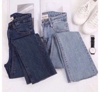 Quần jeans ống loe