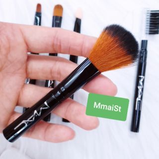 Bộ cọ trang điểm nhỏ gọn M.A.C