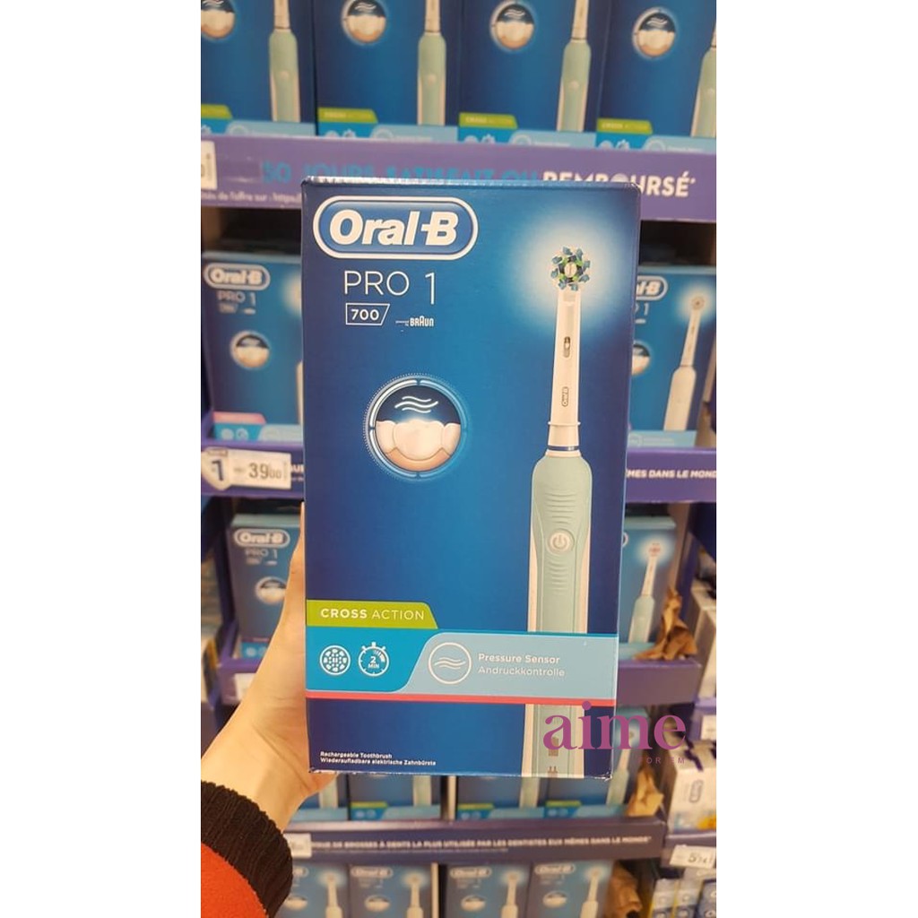 Bàn chải điện Oral B Pro 1 700