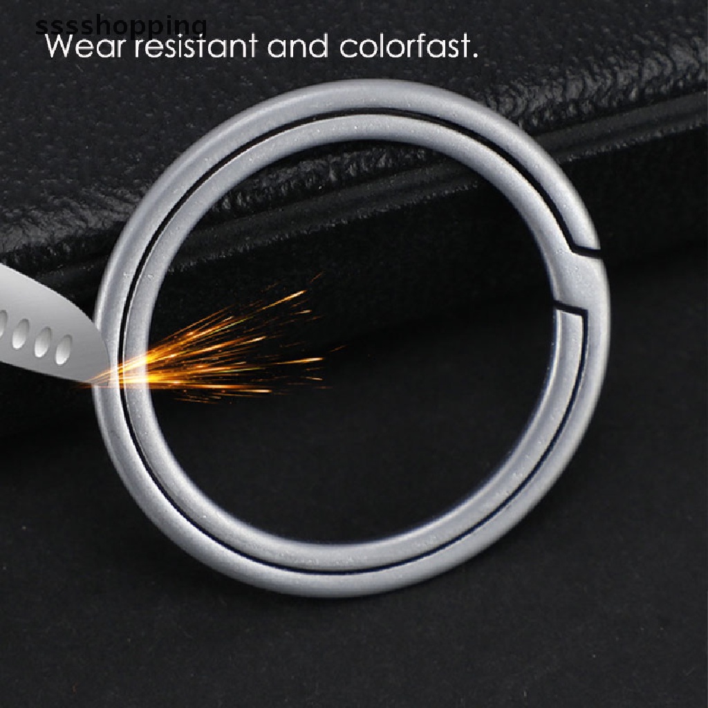 Móc Khóa Xe Hơi Bằng Hợp Kim Titan Siêu Nhẹ