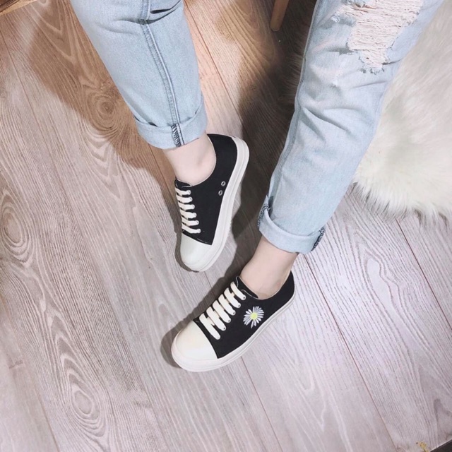 (Video Thật) Giầy nữ sneaker rick hoa cúc trắng đế thơm (box vs bill) | BigBuy360 - bigbuy360.vn