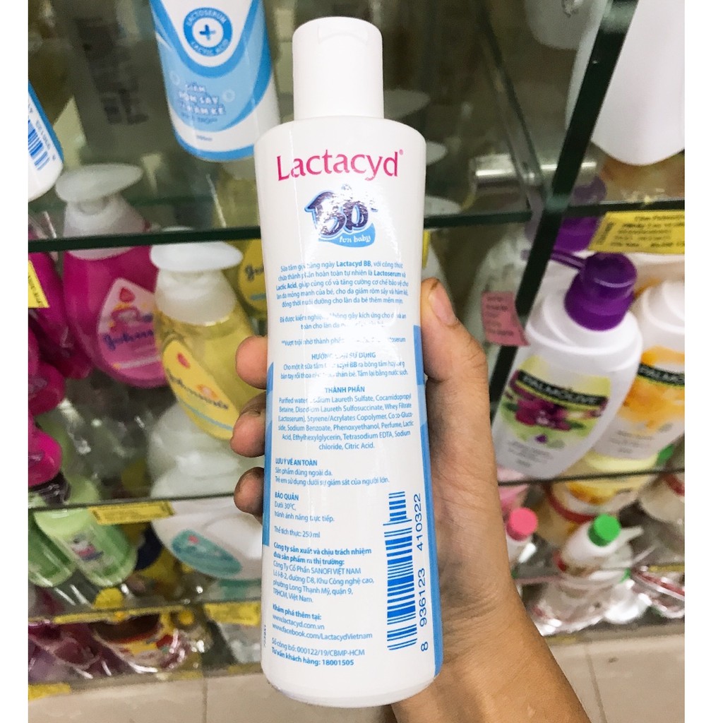 [Mẫu Mới] Sữa Tắm Gội Lactacyd BB Giảm Rôm Sẩy Và Hăm Kẽ 250ml Dùng Hằng Ngày Cho Bé