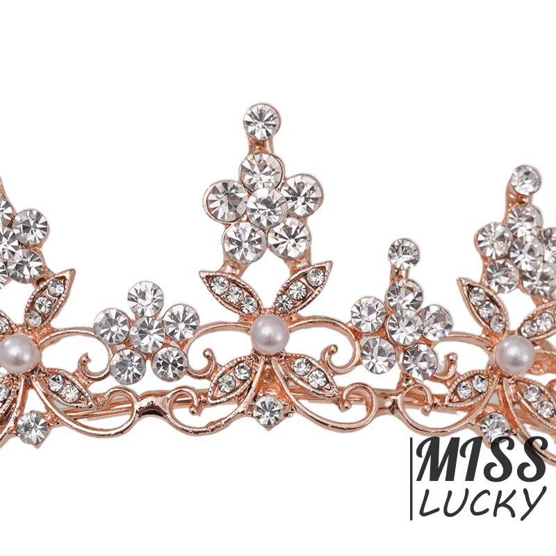 Vương Miện Đính Đá Và Ngọc Trai Sang Trọng Cho Cô Dâu