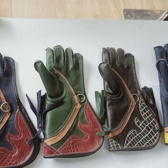 Găng tay đại bàng 3 lớp 38cm