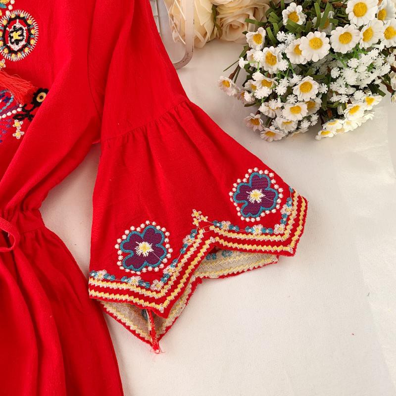 Váy Maxi Hoạ Tiết Boho Thêu Hoa 04 - MUOJ