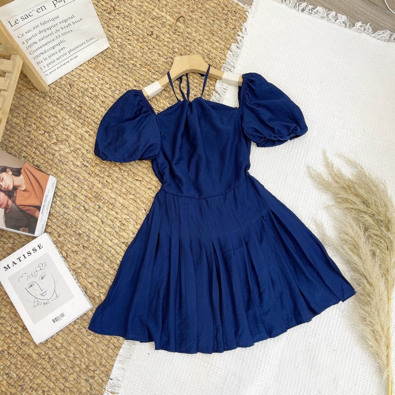 Váy cổ yếm tay bồng trễ vai phong cách quyến rũ Aimee closet