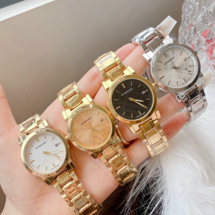 Đồng hồ Burberry nữ dây kim loại đẹp xao xuyến mọi ánh nhìn ôm tay