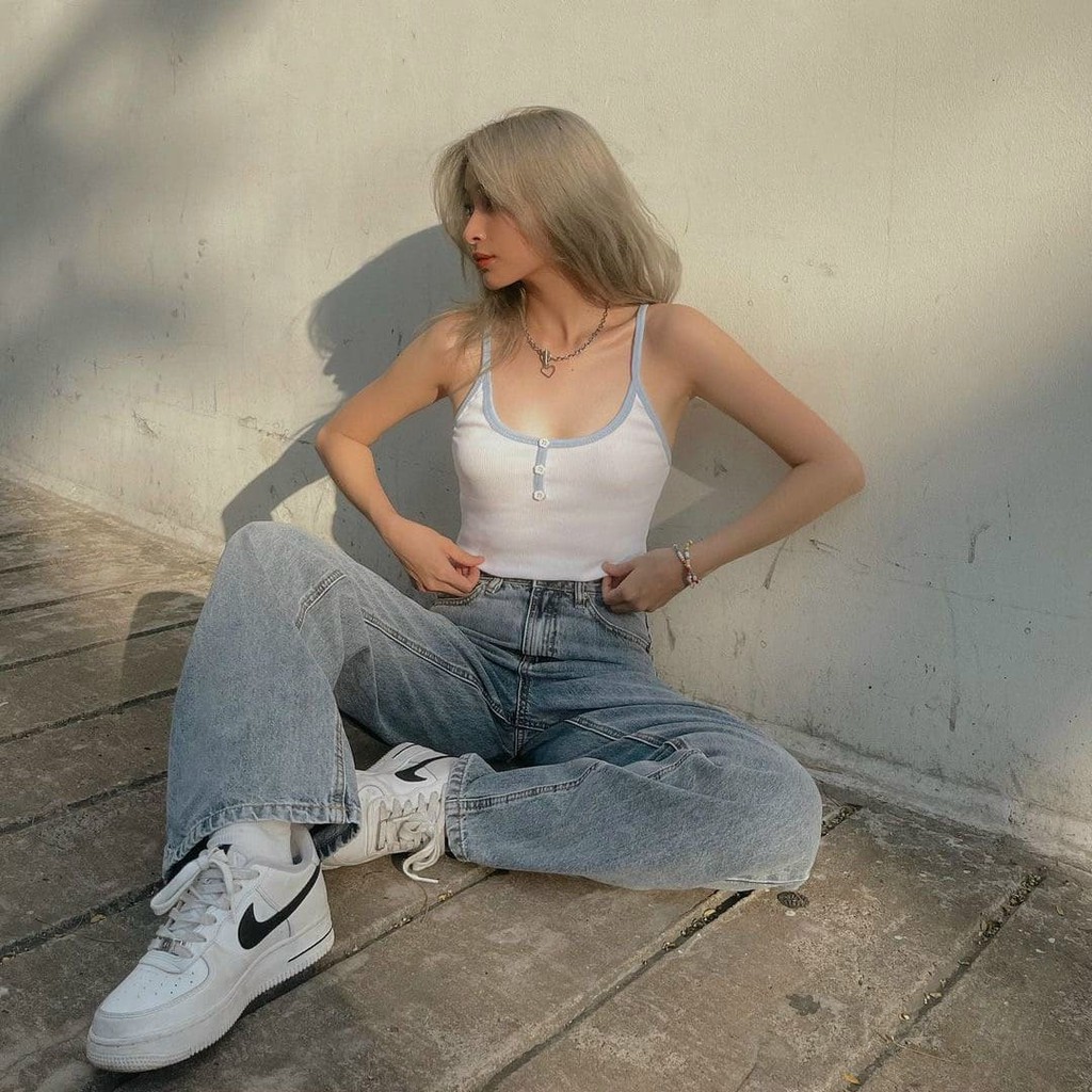 [Mã FAMAYWA giảm 10K đơn 50K] Áo 2 dây cúc ngực, áo hai dây croptop nữ dáng ôm chất thun gân - VIETCEN | BigBuy360 - bigbuy360.vn