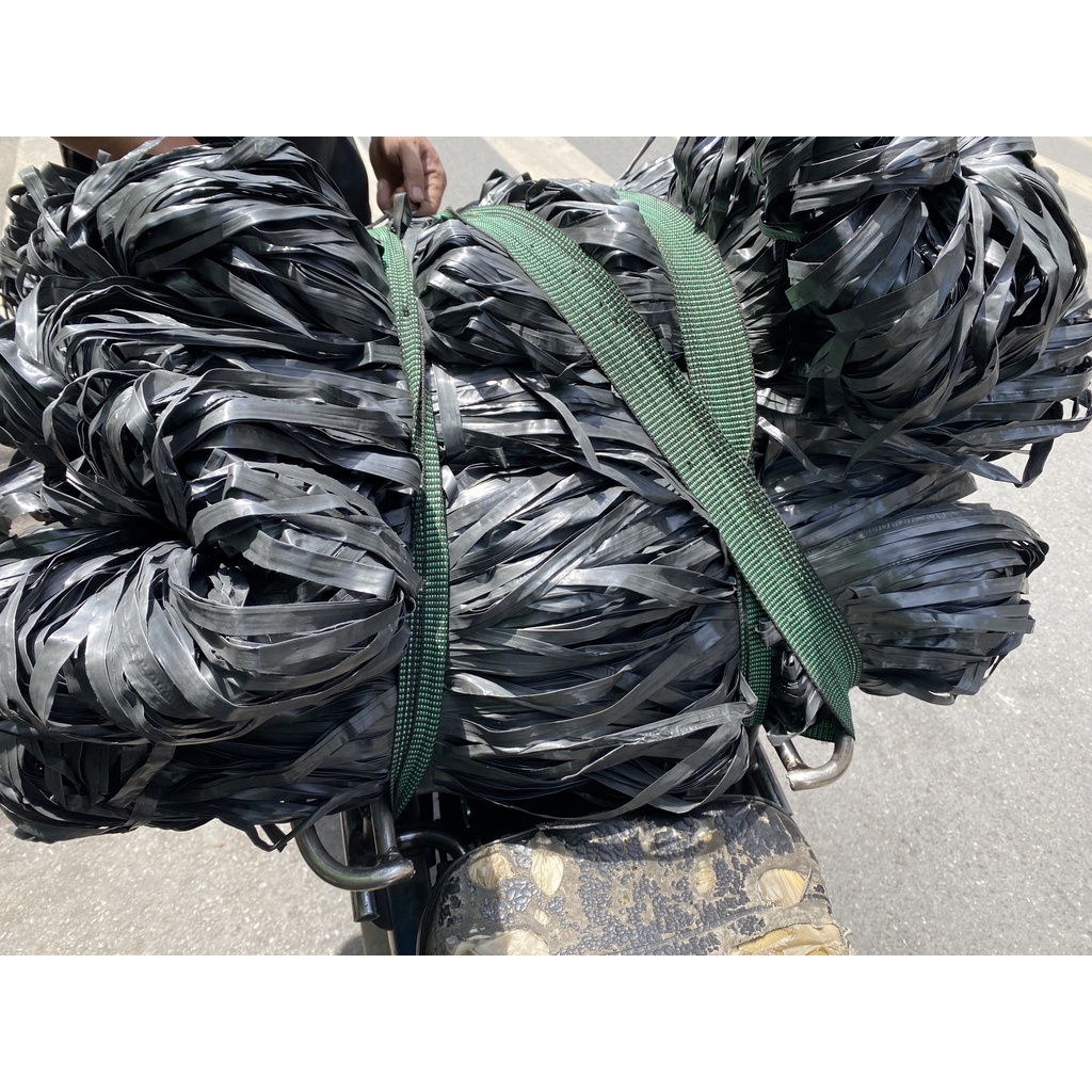 Dây nilong buộc đồ , ràng hàng hóa, bản to dày dai - Giá bán trên bó 850gram