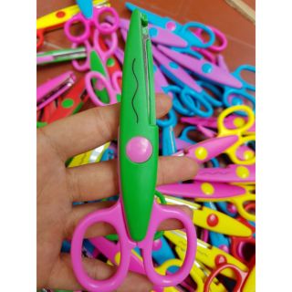 Kéo răng cưa và các hình thù khác