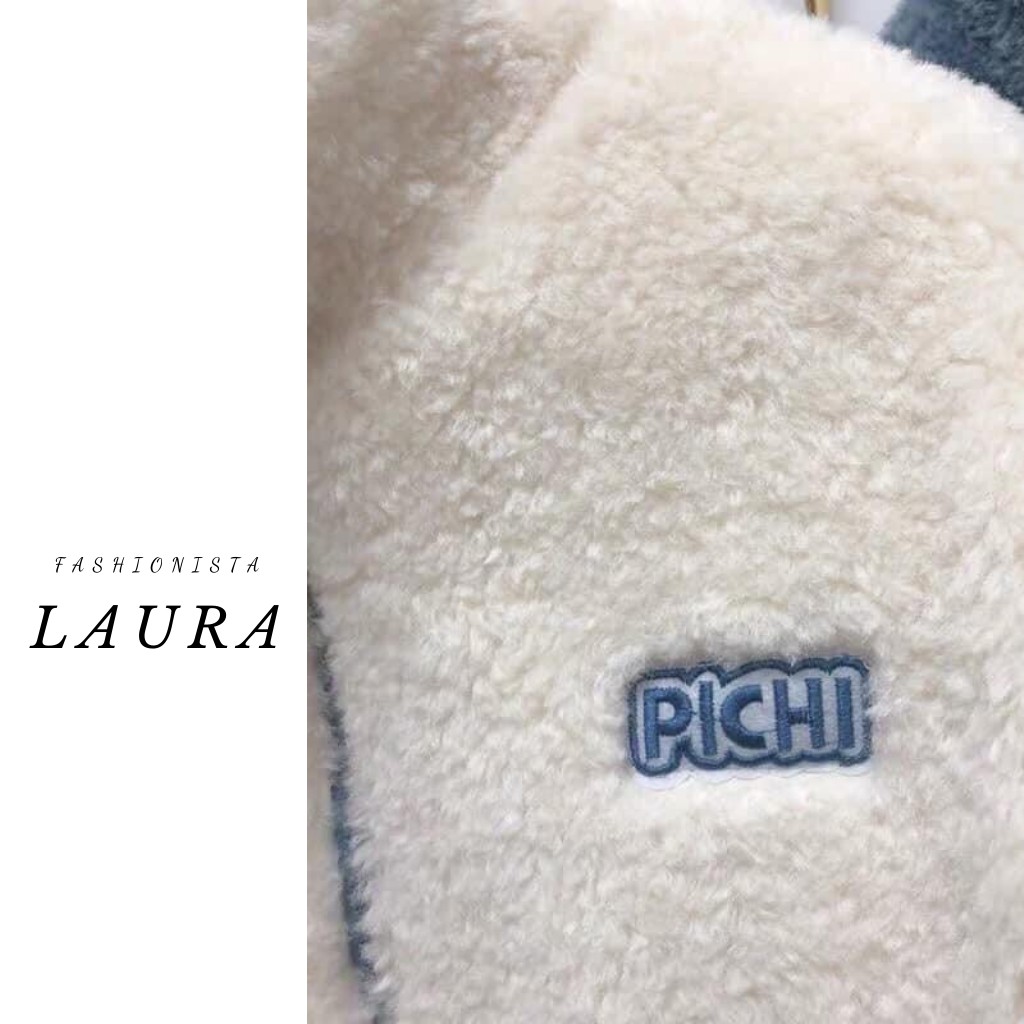 Áo khoác lông cừu màu trắng logo ngực Laura Boutique - Áo khoác cổ cao lông cừu dáng rộng màu be trắng | BigBuy360 - bigbuy360.vn