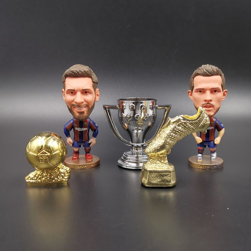 Mô hình nhân vật Ronaldinho Suarez Eto'o Iniesta Souvenir trong Barcelona