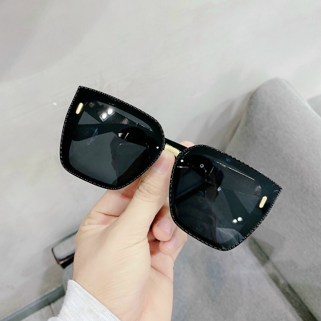 Mắt kính thời trang nam nữ chống tia UV cao cấp JJBBR6818 - Kính mát sang chảnh gọng vuông chắc chắn