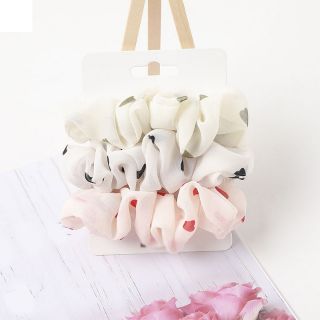 Cột tóc buộc tóc Loving Hearts Scrunchies
