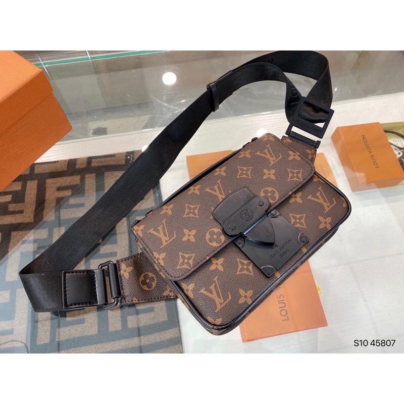 TÚI ĐEO CHÉO NAM LV CAO CẤP