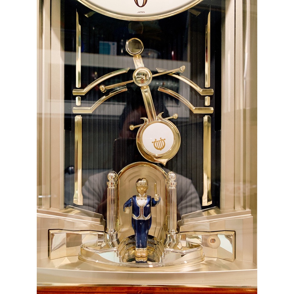 Đồng hồ treo tường Seiko phiên bản " Mari onne" tụt mặt ấn tượng Nhật Bản