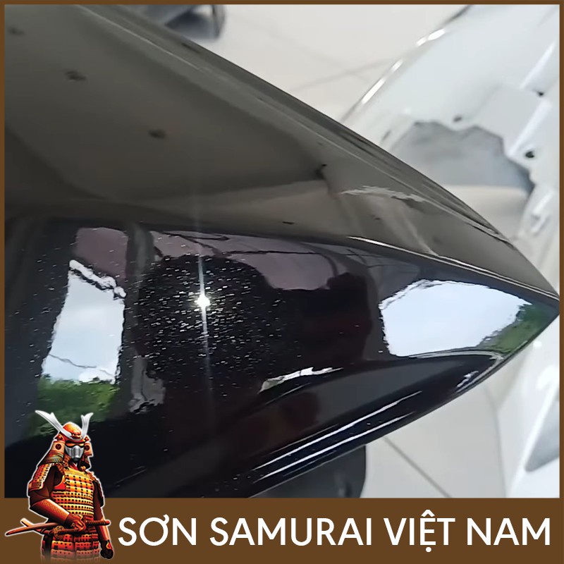 SƠN SAMURAI COMBO MÀU ĐEN BÓNG ÁNH KIM CAMAY 1139 GỒM 4 CHAI - Trạm Xe 1368 dễ dàng sử dụng dành cho mọi dòng xe
