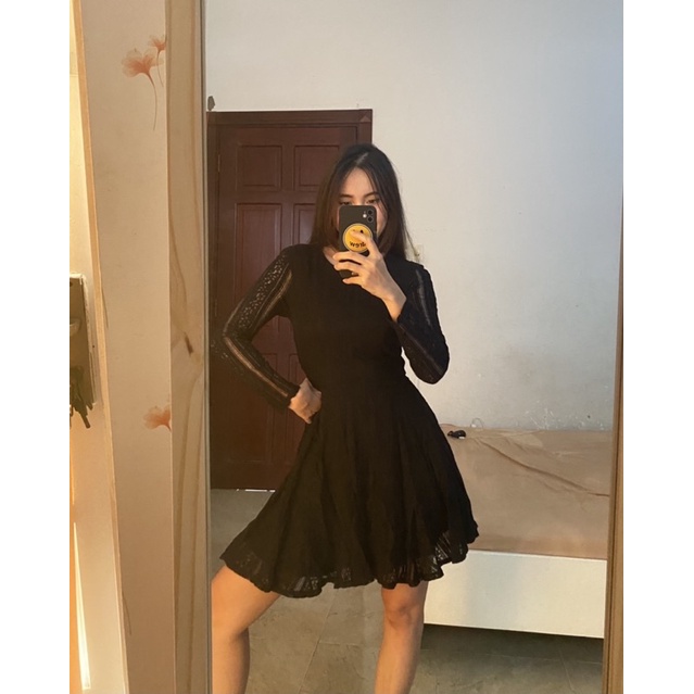 Thanh lý đầm h&m ren đen