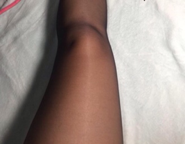 Quần tất Laroma siêu dai rách dọc