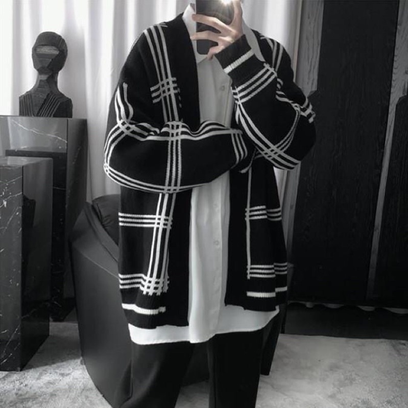 Áo Cardigan Kẻ Trắng Đen Unisex