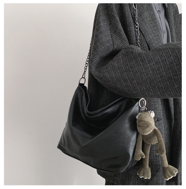 Túi đeo chéo dây rút thời trang nữ tính