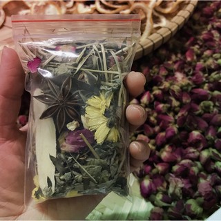THẢO MỘC XÔNG MẶT