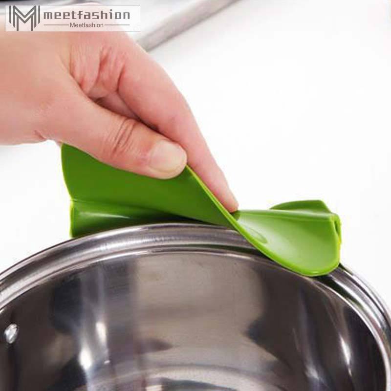 Dụng cụ đổ canh súp gắn miệng nồi