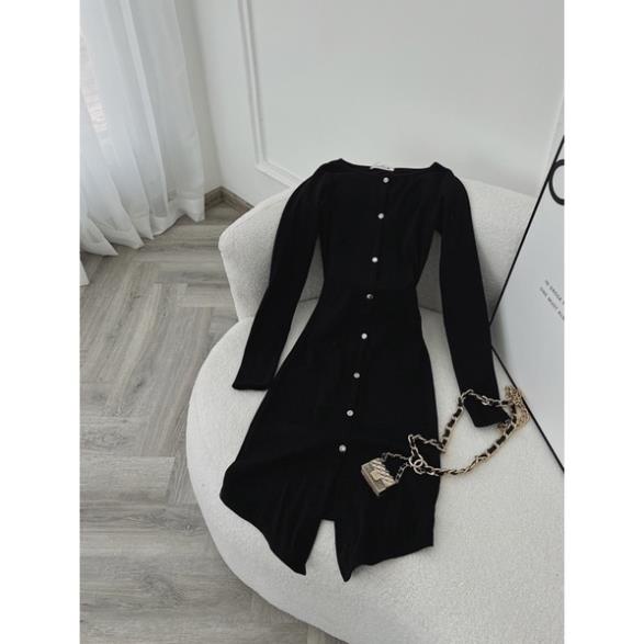 Đầm body đen tay dài hàng nút bạc