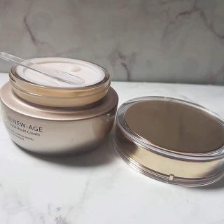 Kem chống lão hóa da AHC