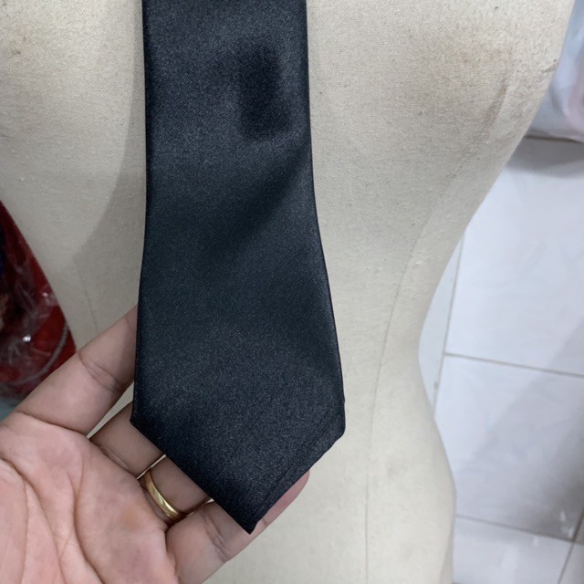 Ca vạt nam  sinh thắt sẵn dài 31cm ngang 5cmTH