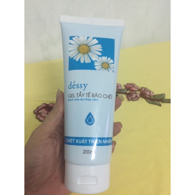 Gel Tẩy Tế Bào Chết Déssy Làm Sáng Da Bestmypham