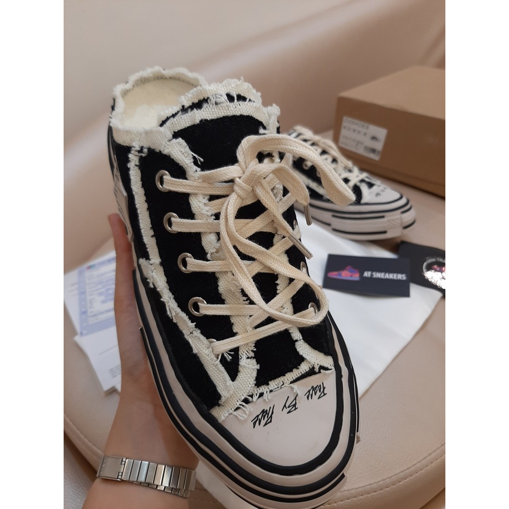 Giày xvessel slip on